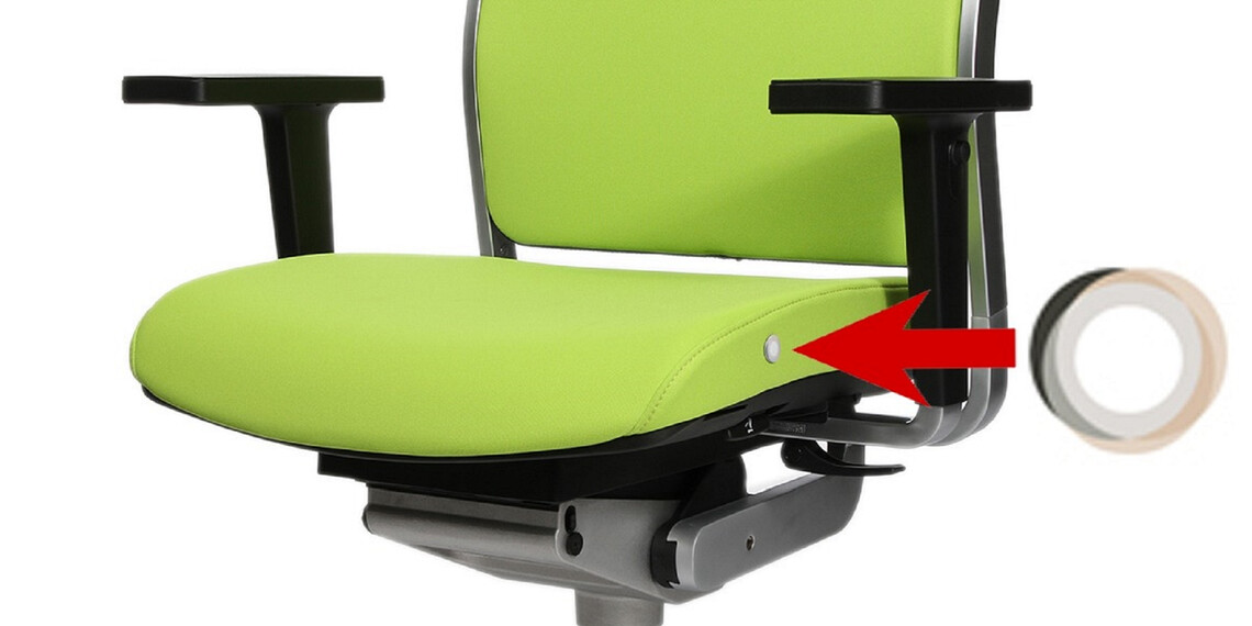 Logo značky z hliníku a top na kancelářské židli | © RATHGEBER GmbH & Co. KG